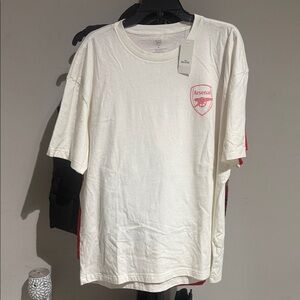 Hollister Cream Arsenal Logo Tee